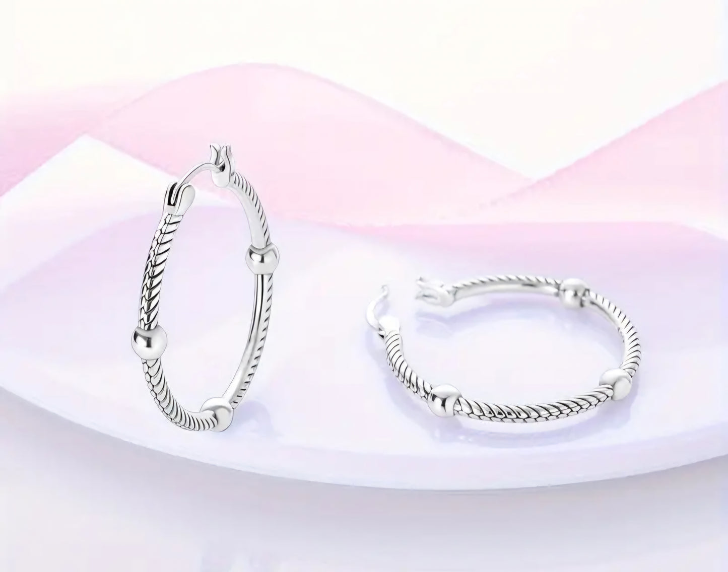 Naja Hoops