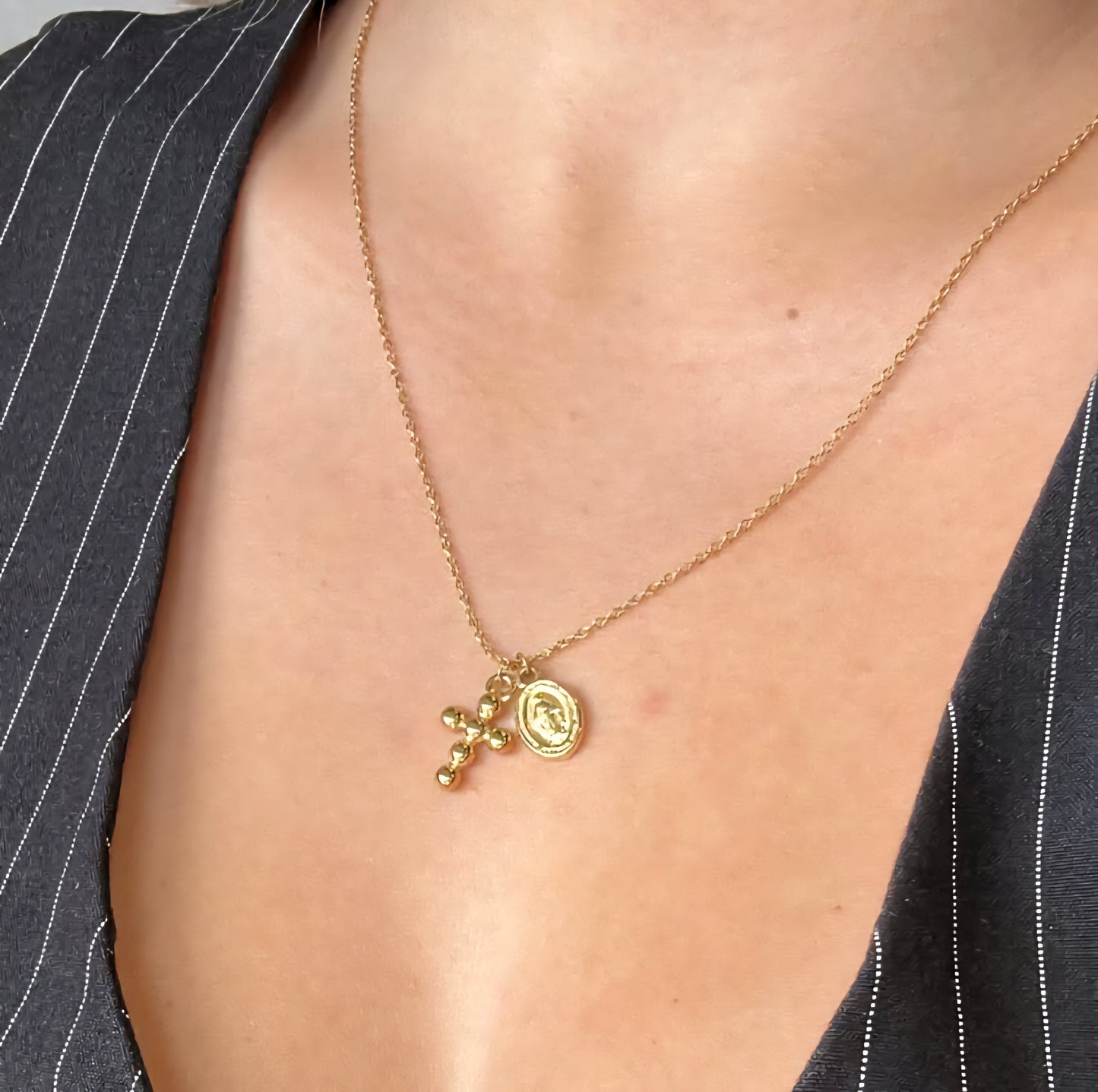 Bendita tú Necklace
