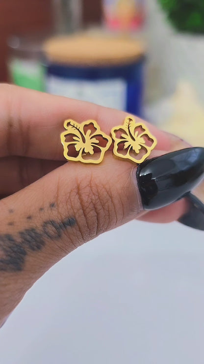 Flor de Maga Earring Studs