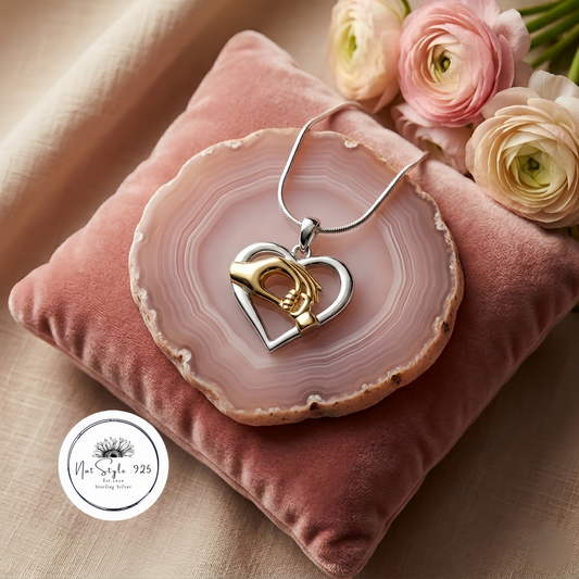 Lazo de Vida Necklace